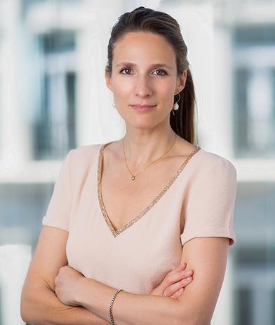 Portrait of Emma Telford, leadership advisor at Russell Reynolds Associates