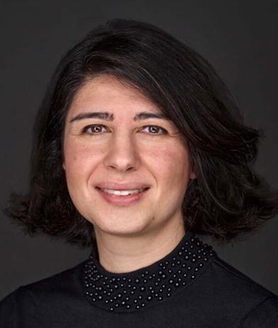 Portrait of Hasti Esfandiyari, leadership advisor at Russell Reynolds Associates