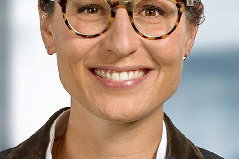 Portrait of Valerie Hitschold, leadership advisor at Russell Reynolds Associates