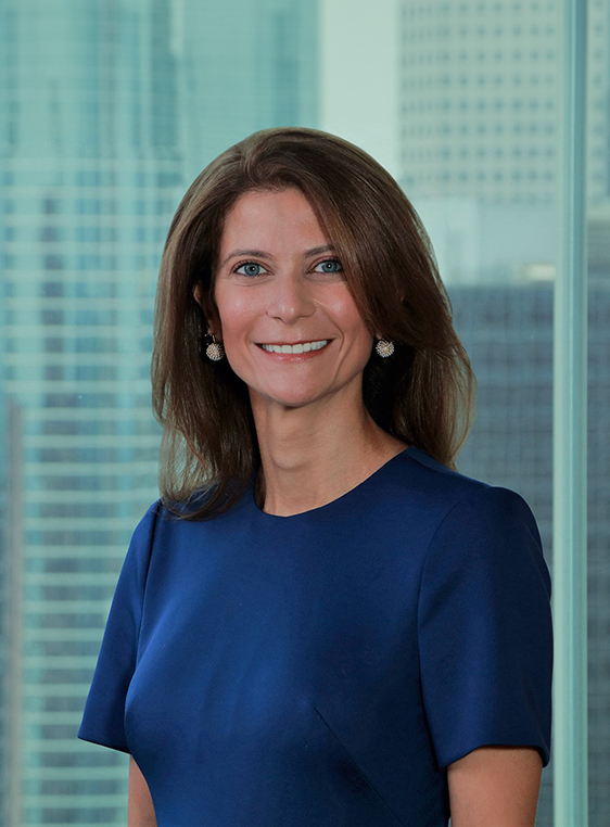 Portrait of Lucía Martínez, leadership advisor at Russell Reynolds Associates