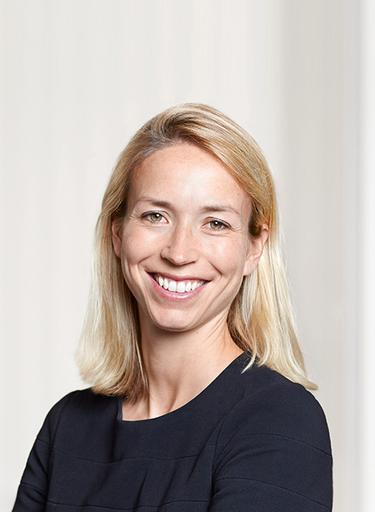 Portrait of Laura Mantoura, leadership advisor at Russell Reynolds Associates