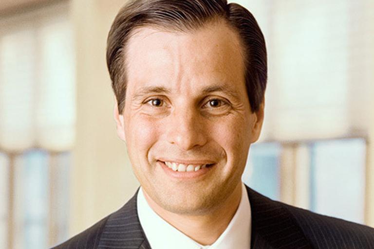 Portrait of Edgar Medinaceli, leadership advisor at Russell Reynolds Associates