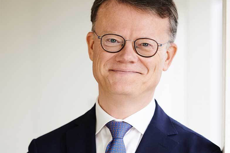 Portrait of Filiep Deforche, leadership advisor at Russell Reynolds Associates