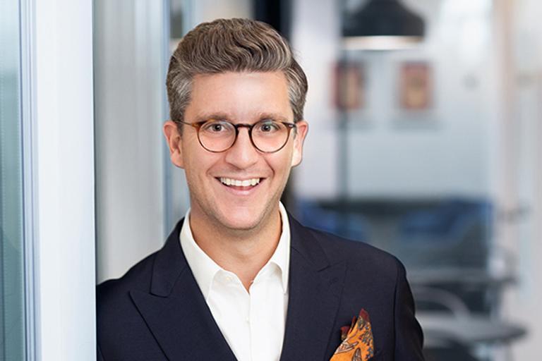 Portrait of Greg Hodge, leadership advisor at Russell Reynolds Associates