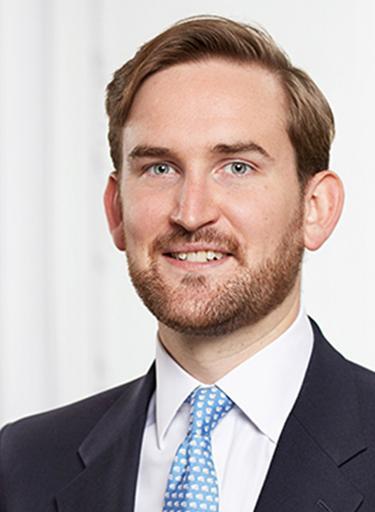 Portrait of Henry Scarlett, leadership advisor at Russell Reynolds Associates
