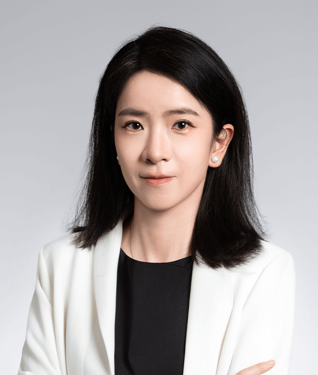 Portrait of Lucia Li, leadership advisor at Russell Reynolds Associates.png