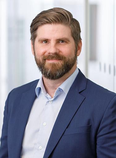 Portrait of Daniel Silén, leadership advisor at Russell Reynolds Associates