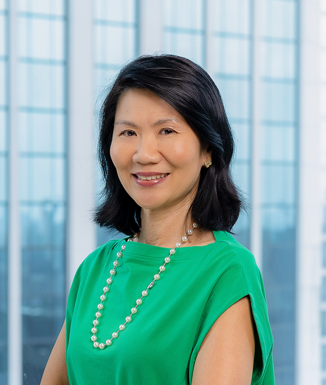 Portrait of Irene Chan, leadership advisor at Russell Reynolds Associates