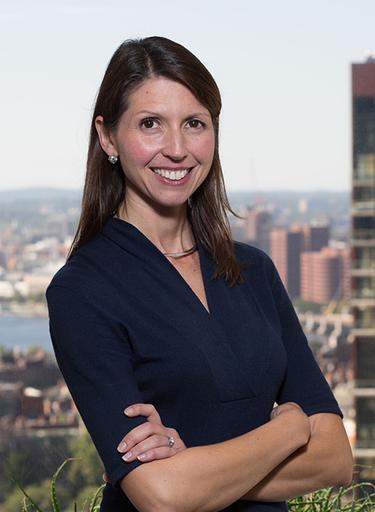 Portrait of Alix Stuart, leadership advisor at Russell Reynolds Associates