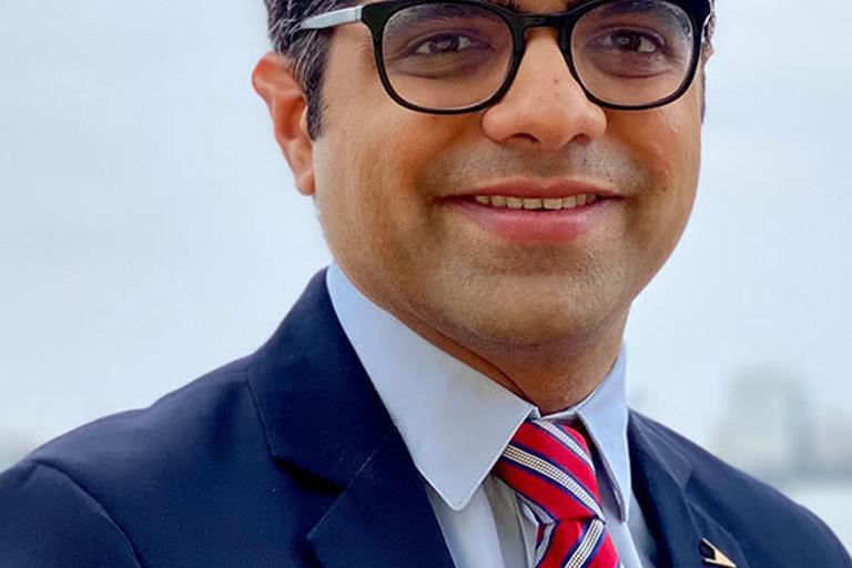 Portrait of Karan Bahl, leadership advisor at Russell Reynolds Associates