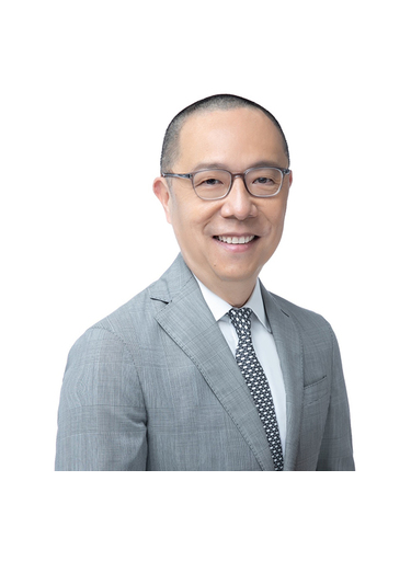 Portrait of Cyril Chong, leadership advisor at Russell Reynolds Associates