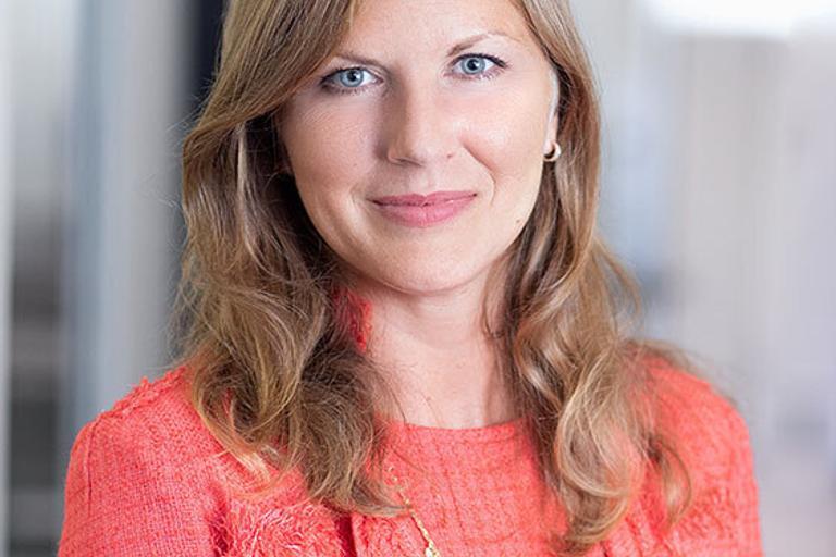 Portrait of Mariya Mladenova, leadership advisor at Russell Reynolds Associates