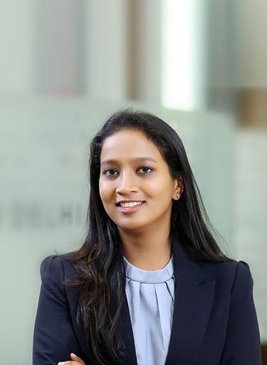 Portrait of Shama Gupta, leadership advisor at Russell Reynolds Associates