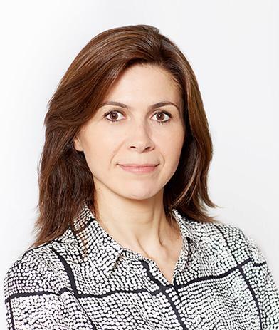 Portrait of Jane Bird, leadership advisor at Russell Reynolds Associates