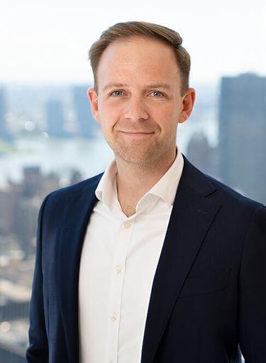 Portrait of Oliver Lee, leadership advisor at Russell Reynolds Associates