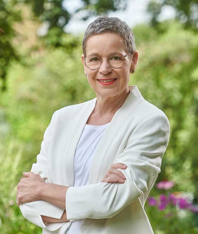 Simone Menne